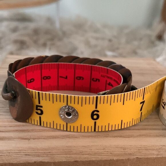 Vintage Metal Cuff Bracelet - Picture 5 of 6